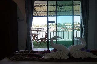 Chaiyai River Front Hotel By Zuzu fotoÄŸrafÄ±