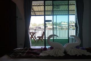 Chaiyai River Front Hotel By Zuzu fotoÄŸrafÄ±