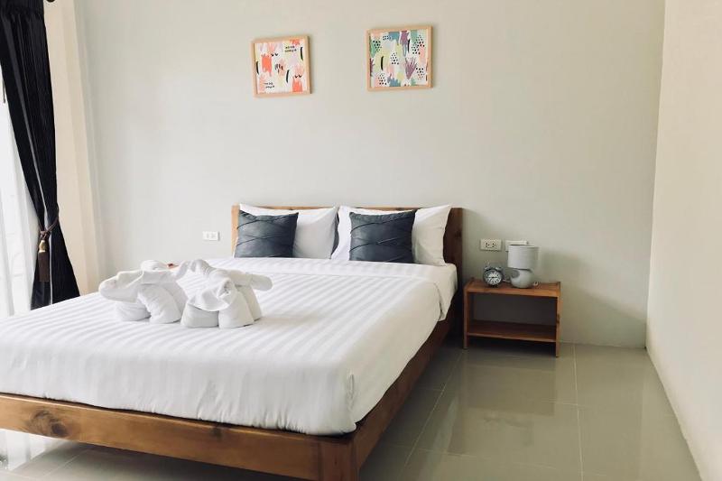 Snooze Inn Phuket By Zuzu - Oda