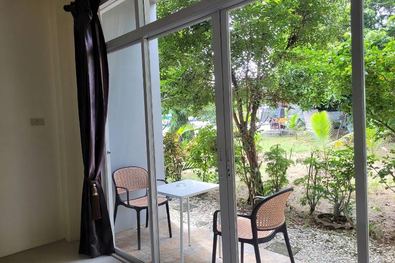 Snooze Inn Phuket By Zuzu - Oda