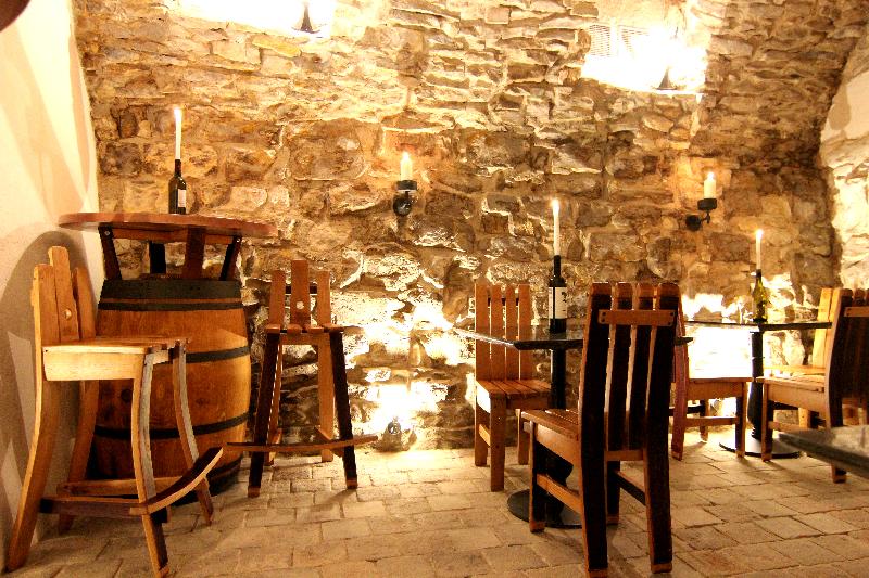 The Dominican - Bar