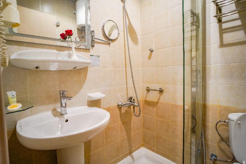 Osturat Emaar Hotel - Oda