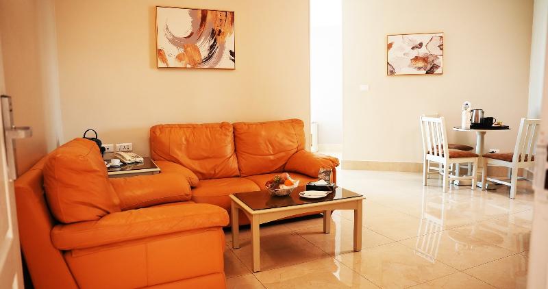 Amman West Luxury Hotel - Oda
