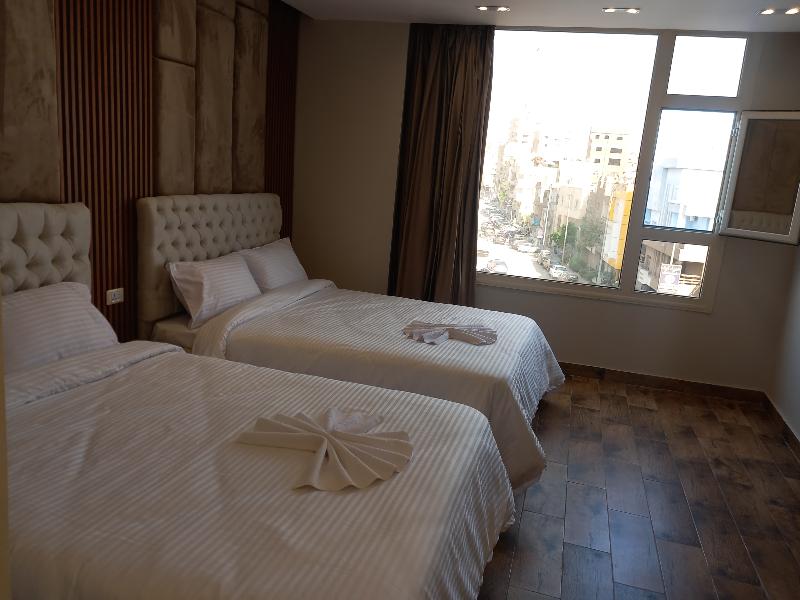 Pyramids Enigma Grand Lodge - Teras