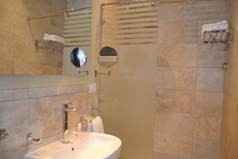 Omar El Khayam Al Minya Hotel Luxury Accommodation - Oda