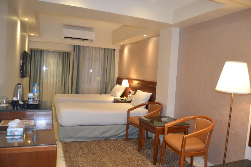Omar El Khayam Al Minya Hotel Luxury Accommodation - Oda
