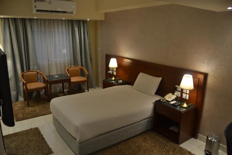 Omar El Khayam Al Minya Hotel Luxury Accommodation - Oda