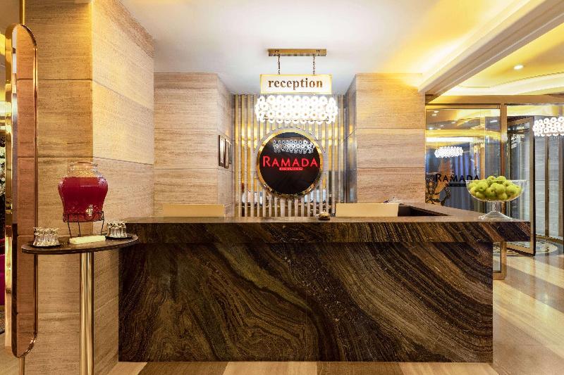 Ramada By Wyndham Istanbul Pera - Lobi