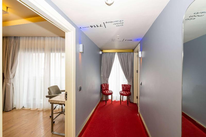 Ramada By Wyndham Istanbul Pera - Oda