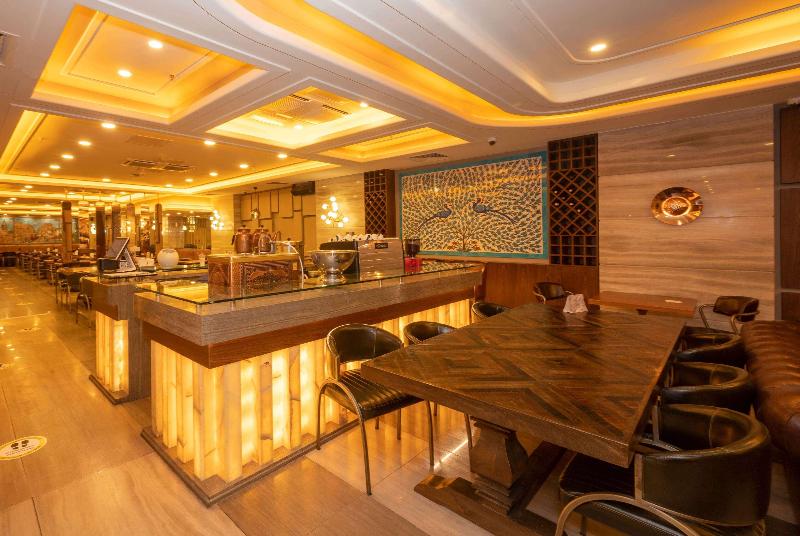 Ramada By Wyndham Istanbul Pera - Restoran
