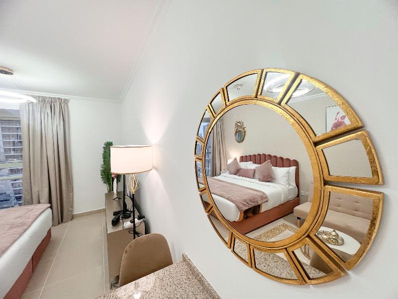 Goldcrest Executive - Oda