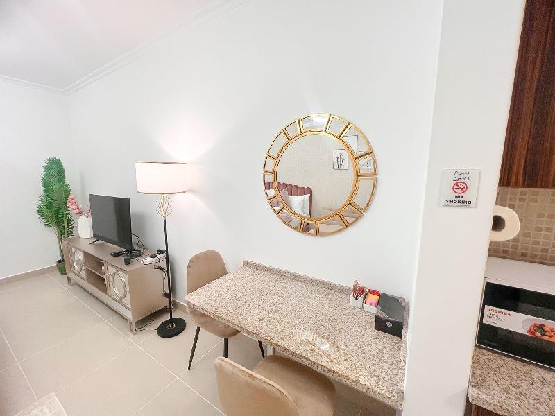 Goldcrest Executive - Oda