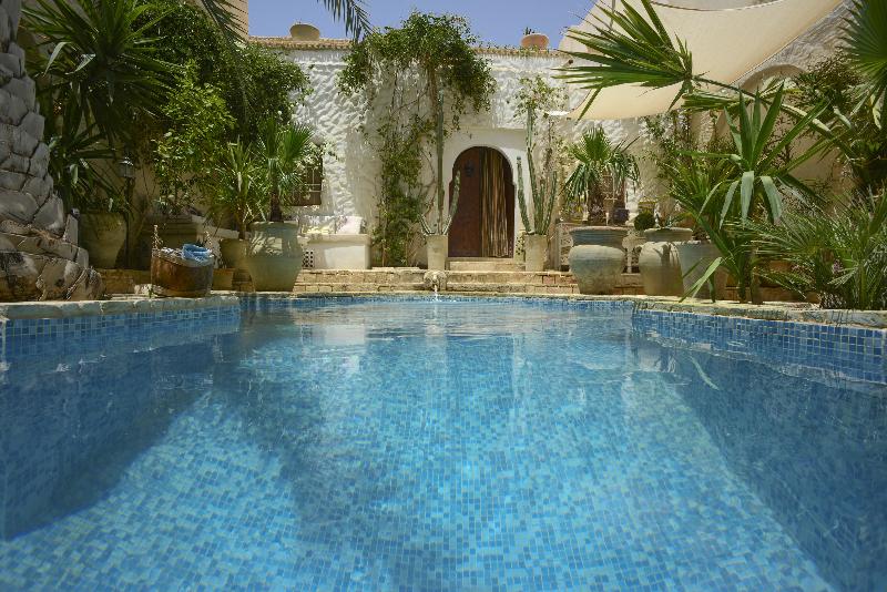 Riad Dar El Caid - Havuz