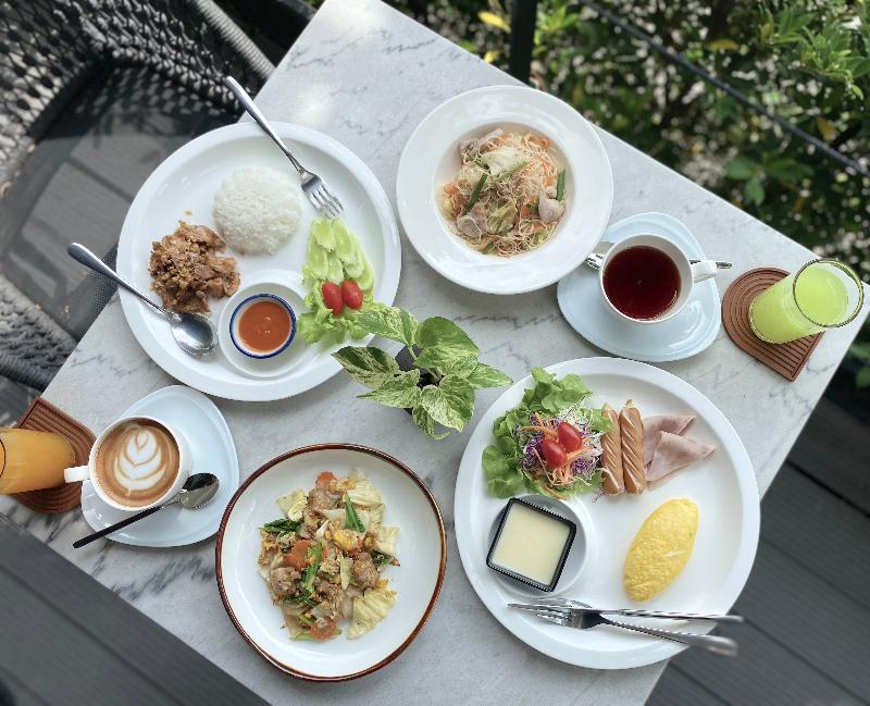 Amphawa Nanon Hotel & Spa - Restoran
