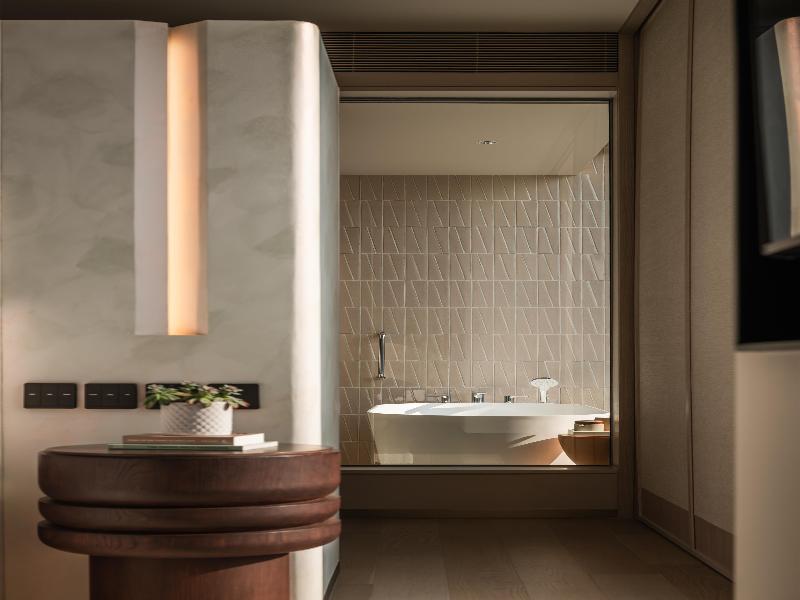 KROMO Bangkok, Curio Collection by Hilton - Oda