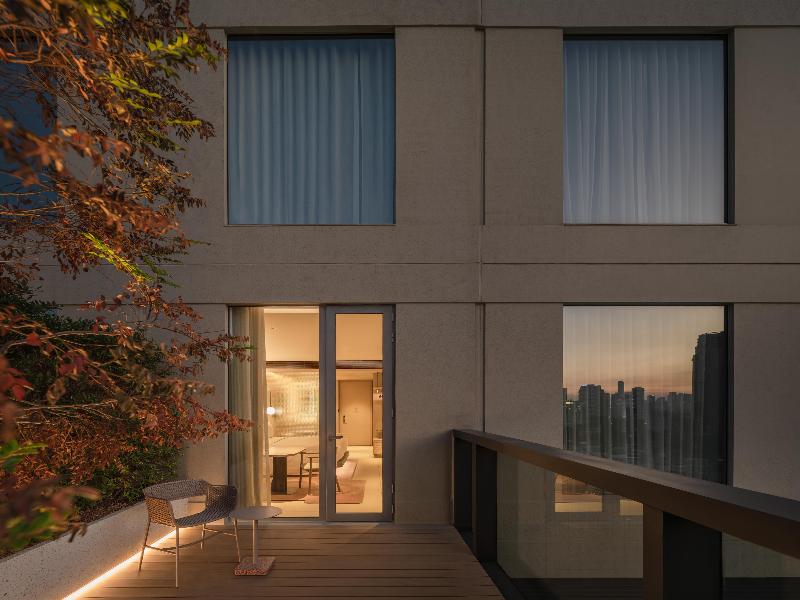KROMO Bangkok, Curio Collection by Hilton - Oda