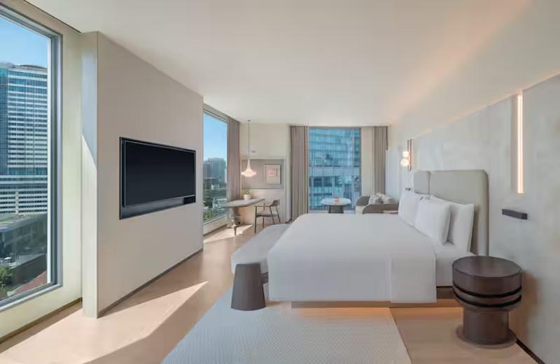 KROMO Bangkok, Curio Collection by Hilton - Oda