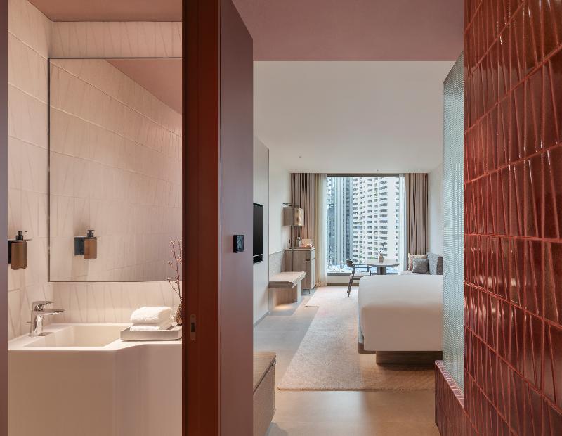 KROMO Bangkok, Curio Collection by Hilton - Oda