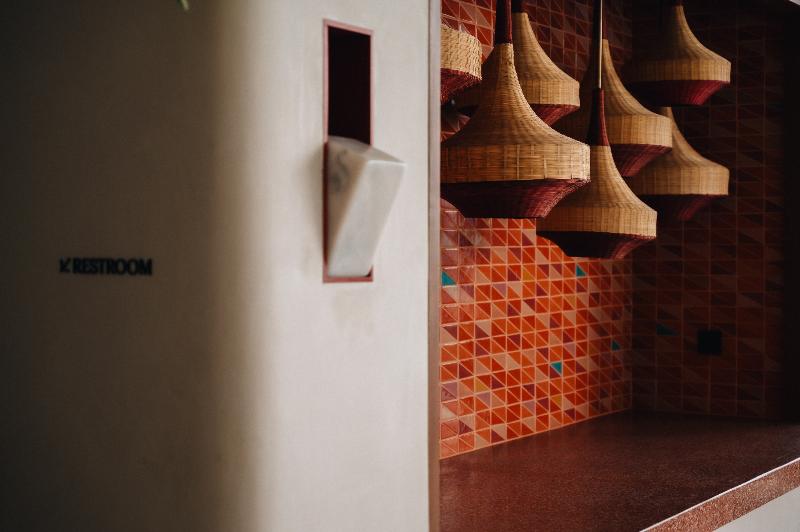 KROMO Bangkok, Curio Collection by Hilton - Havuz