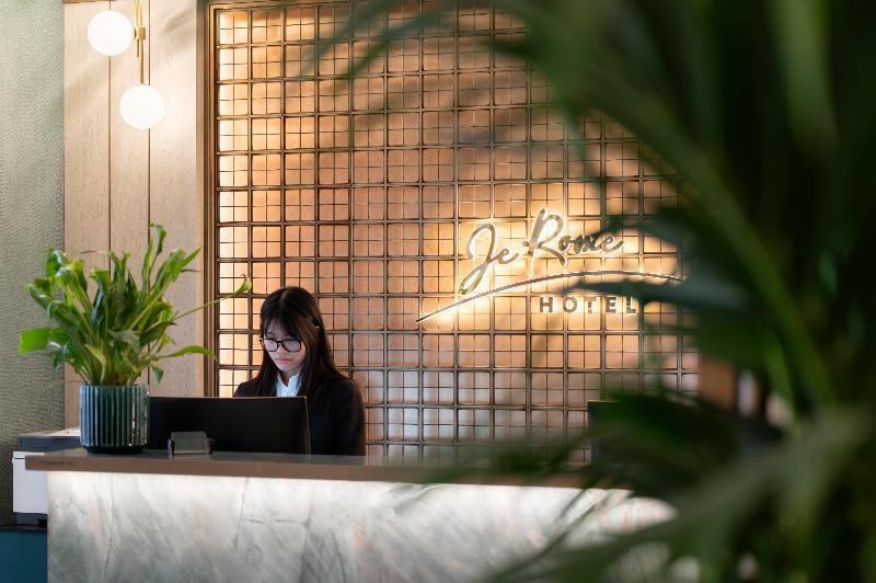 Jerome Hotel - Lobi