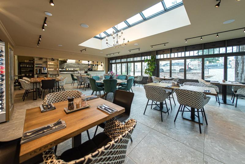 Wellness Hotel Pivovar Monopol - Restoran