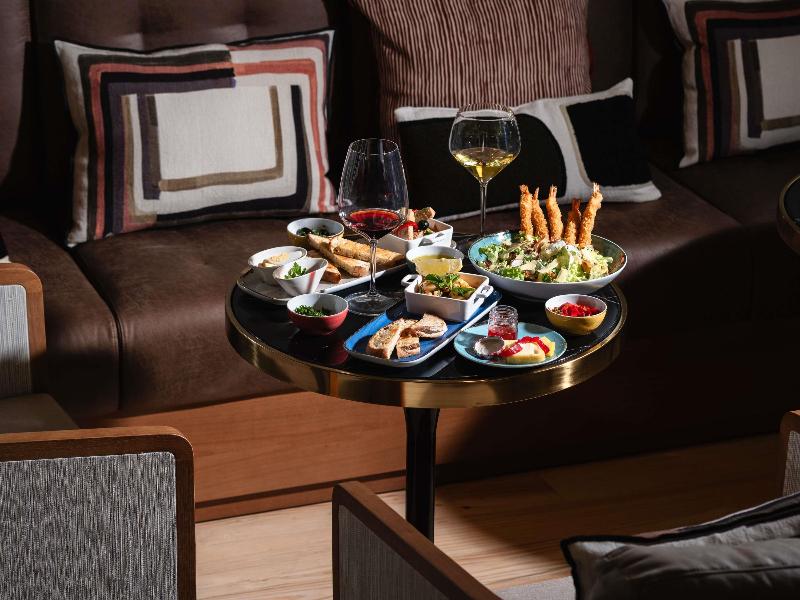 Mercure Ponta Delgada Azores (Abertura No Início D - Bar