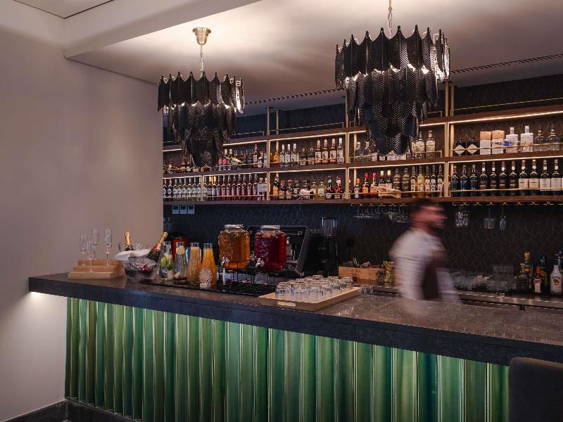 Mercure Ponta Delgada Azores (Abertura No Início D - Bar