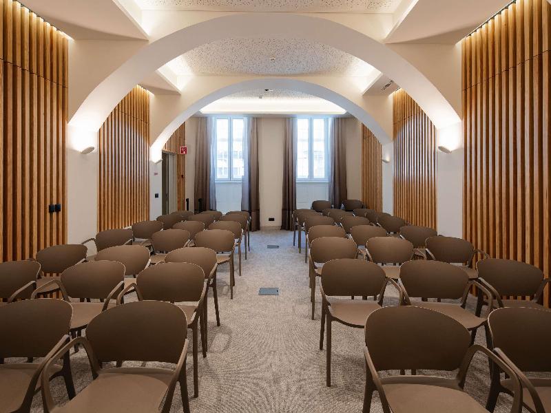 Mercure Ponta Delgada Azores (Abertura No Início D - Toplantı