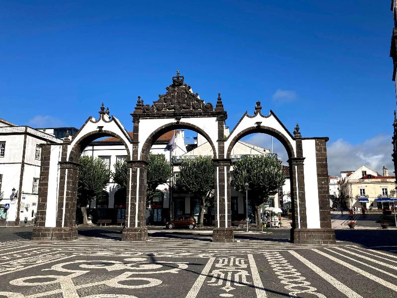 Mercure Ponta Delgada Azores (Abertura No Início D - Aktivite