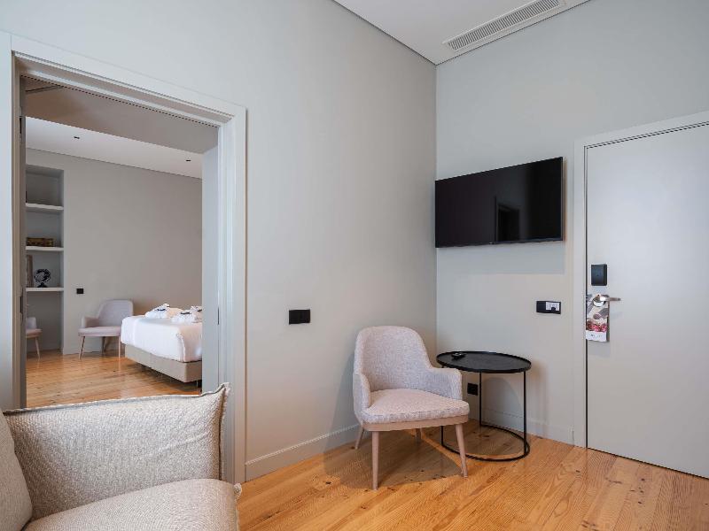 Mercure Ponta Delgada Azores (Abertura No Início D - Oda