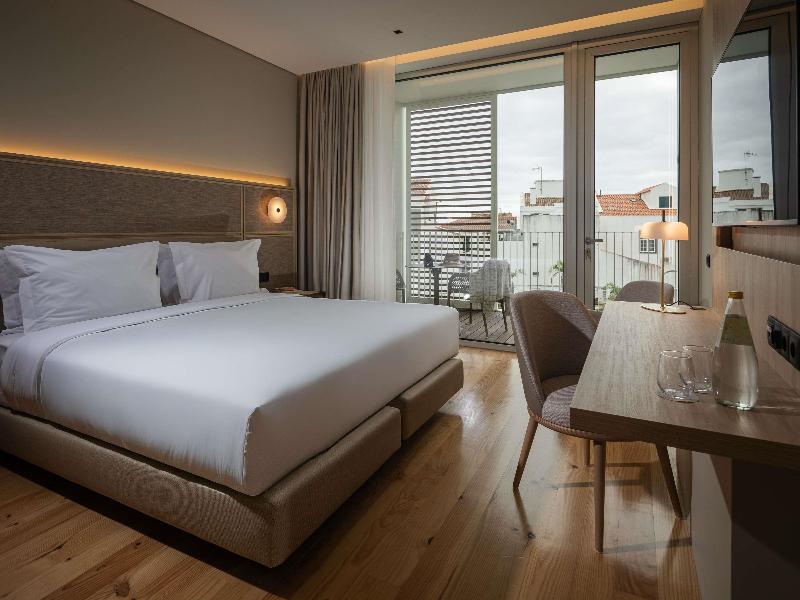 Mercure Ponta Delgada Azores (Abertura No Início D - Oda