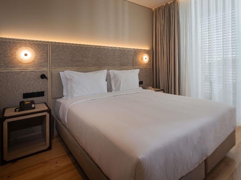 Mercure Ponta Delgada Azores (Abertura No Início D - Oda