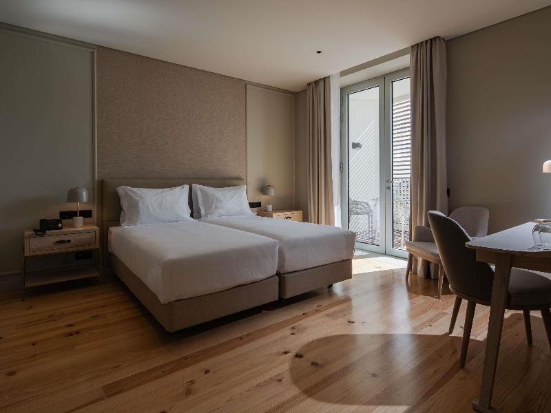 Mercure Ponta Delgada Azores (Abertura No Início D - Oda
