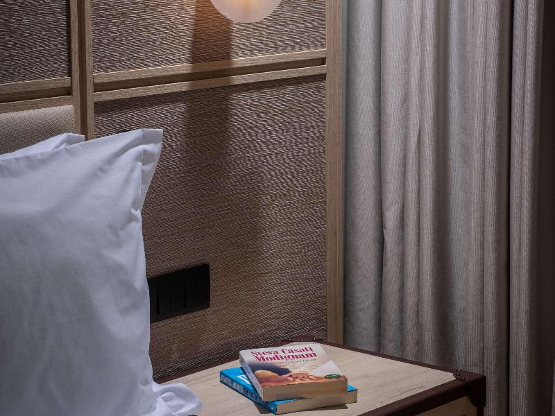 Mercure Ponta Delgada Azores (Abertura No Início D - Oda