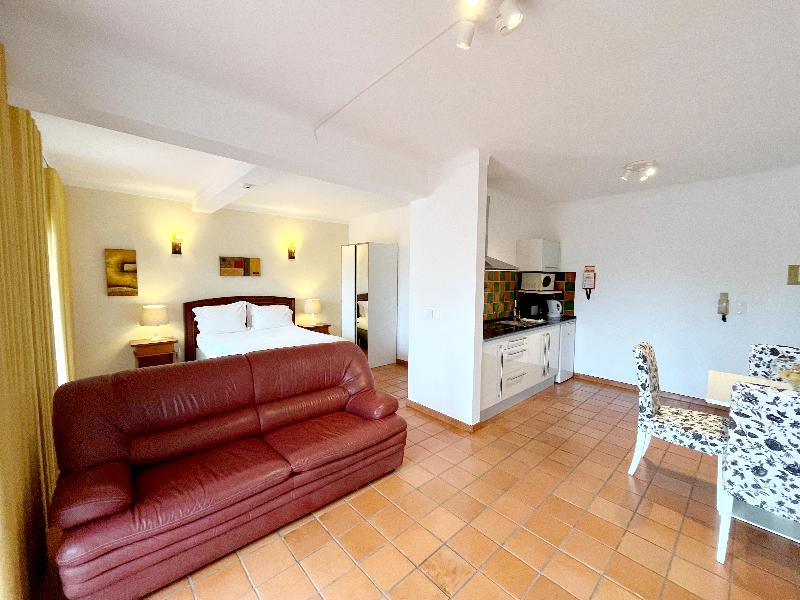 Apartamentos da Vila - Duna Parque Resort & Hotels - Oda