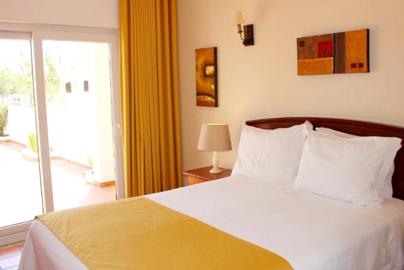 Apartamentos da Vila - Duna Parque Resort & Hotels - Oda
