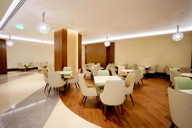 Worth Peninsula Madinah - Restoran