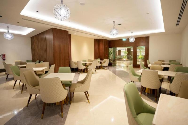 Worth Peninsula Madinah - Restoran