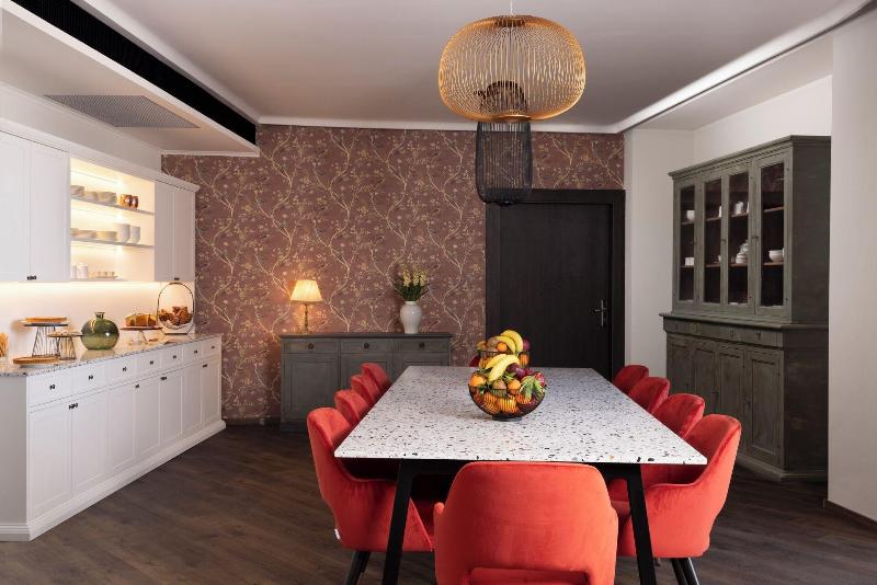 Adoro Hotel - Restoran