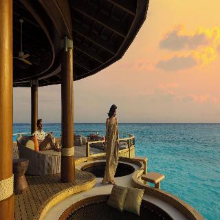 Centara Grand Lagoon Maldives fotoÄŸrafÄ±