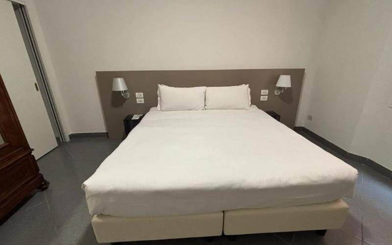 Phi Hotel Bologna Apartments - Oda