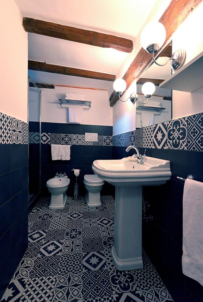 Phi Hotel Bologna Apartments - Oda