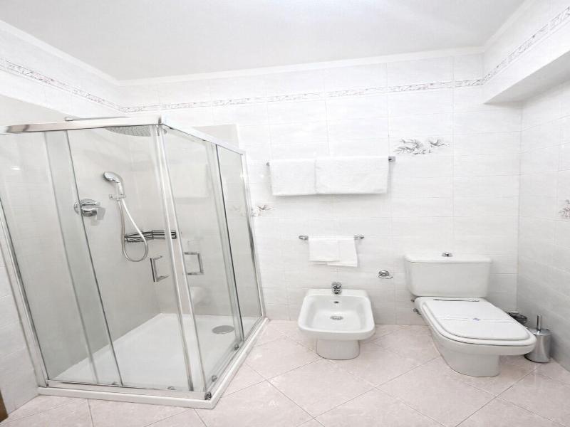 Phi Hotel Bologna Apartments - Oda