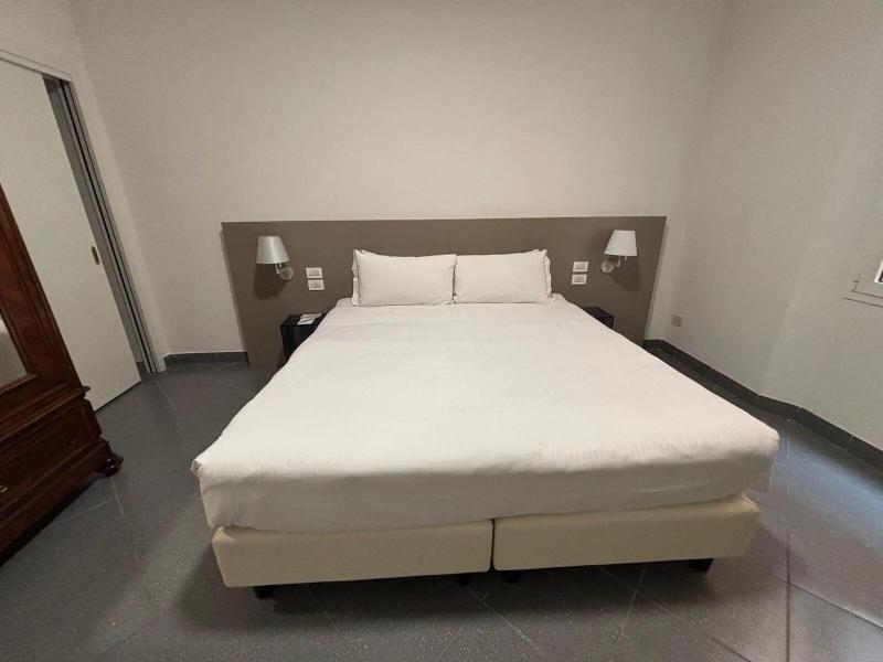Phi Hotel Bologna Apartments - Oda