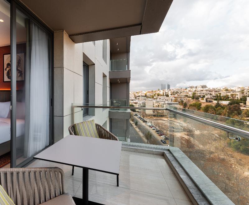Doubletree By Hilton Amman Hotel & Residences - Oda