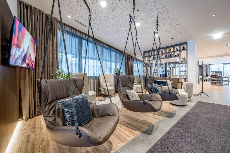 Summit Seefeld - Lobi