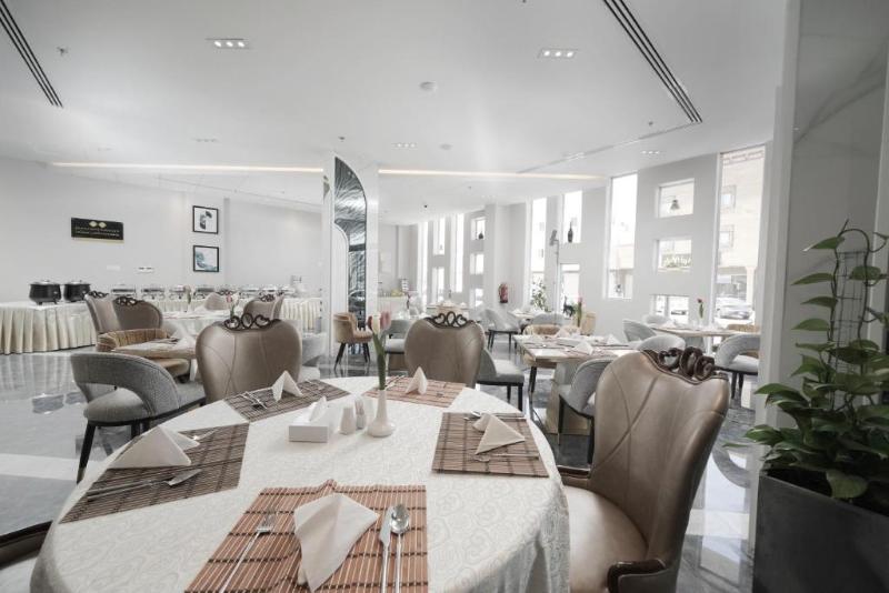 Swiss In Park Hotel Tabuk - Restoran