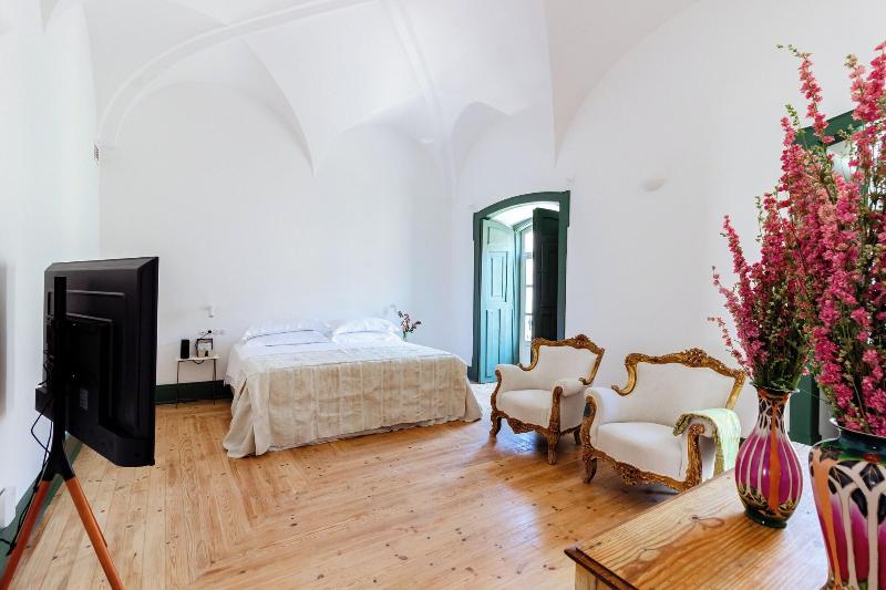 Amada Moura - Oda