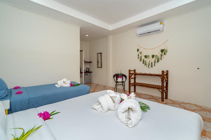 Lanta Beachfront Resort - Oda