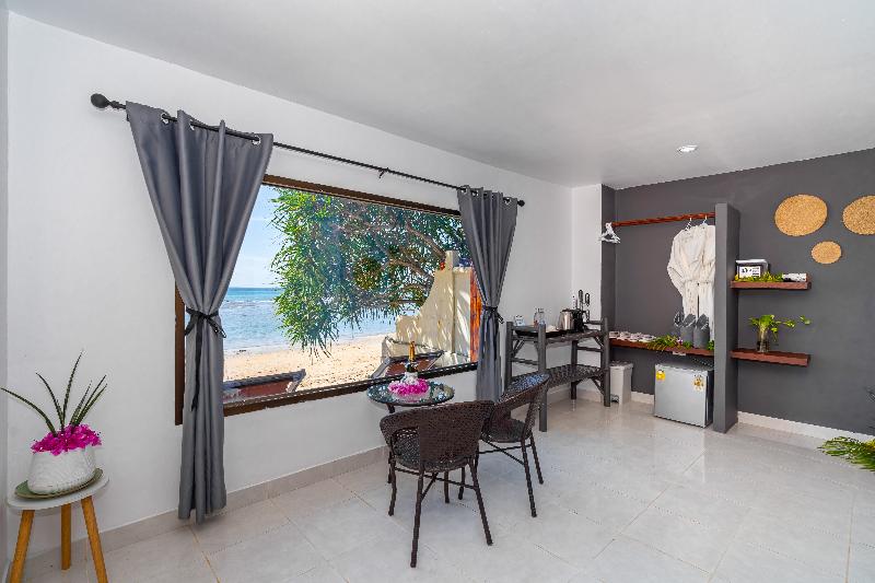 Lanta Beachfront Resort - Oda